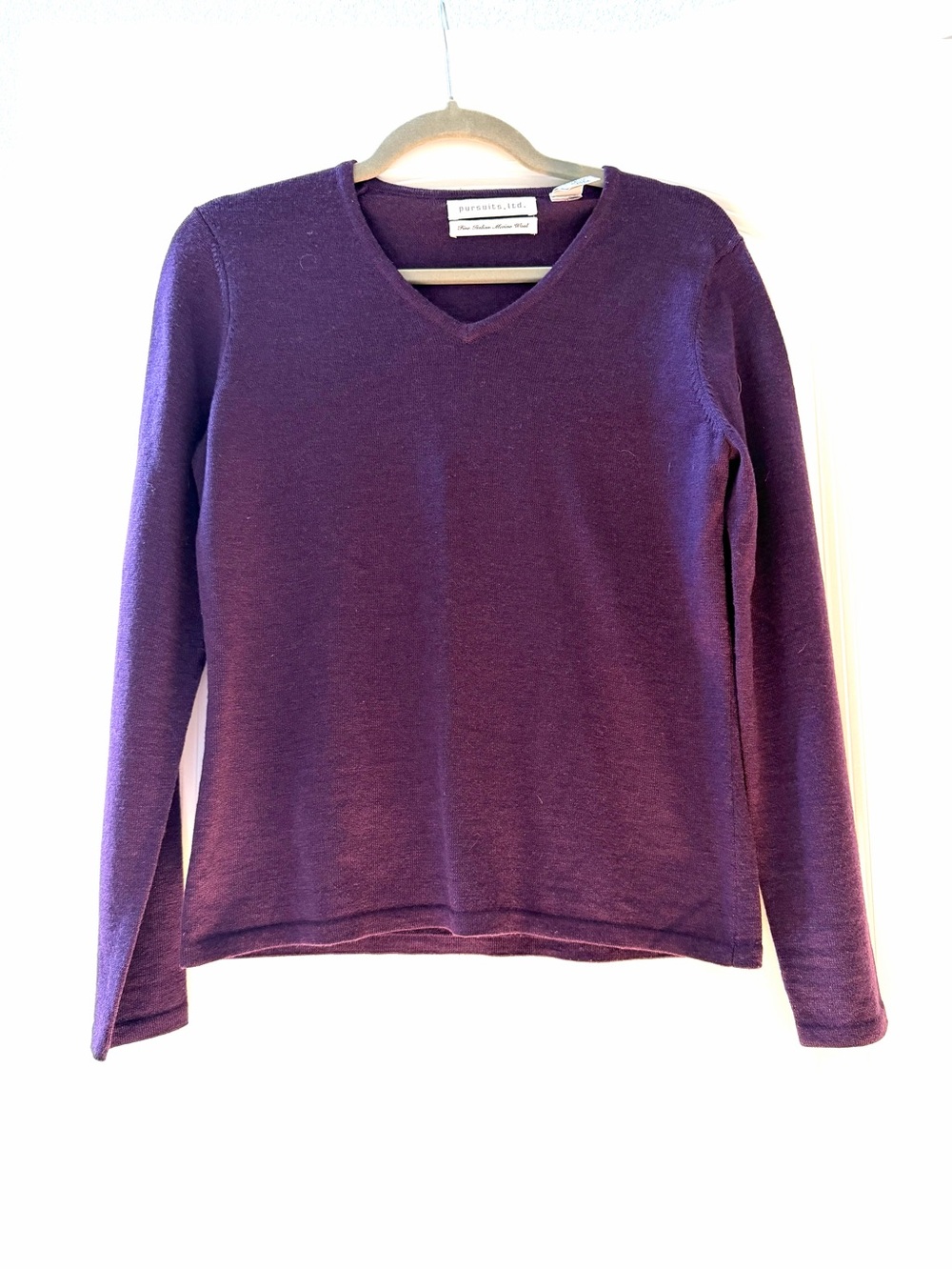 NWOT Pursuits 100% Extra Fine Merino Merino Wool V Neck Classic Purple Sweater